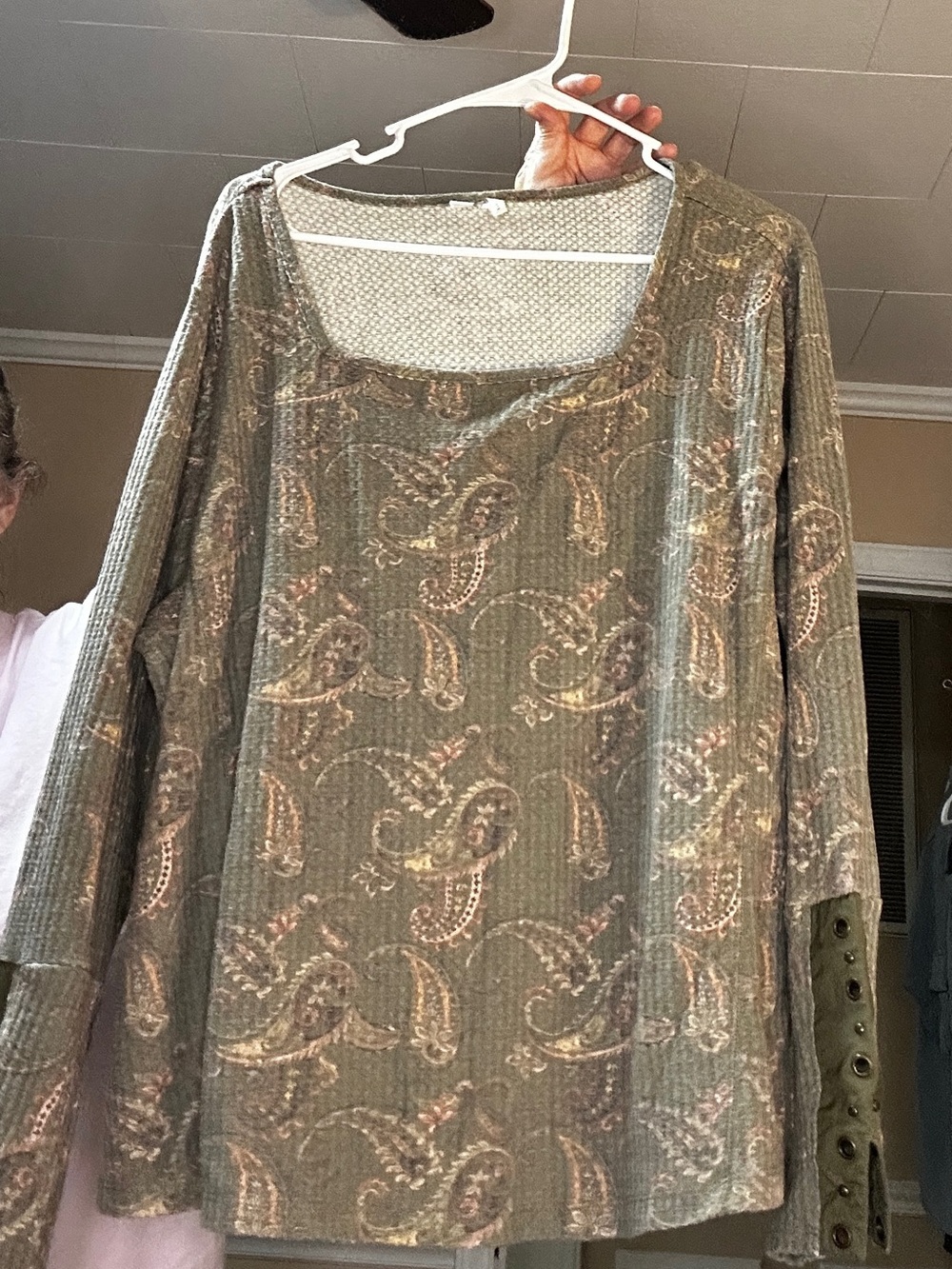 Cato Olive Paisley Long-Sleeve Square Neck Top